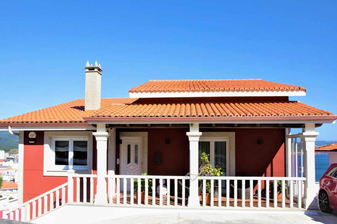 Hospedium Galitrips Vila Maruja Corme Exterior photo